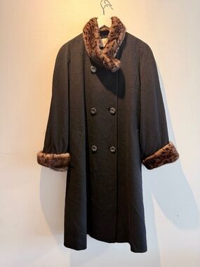 Vintage Cashmere Wool Swing Coat Genuine Mink Trim Made in Japan.